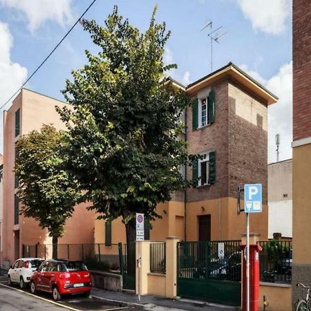 Stazione Centrale Bed & Breakfast Bolonya Dış mekan fotoğraf