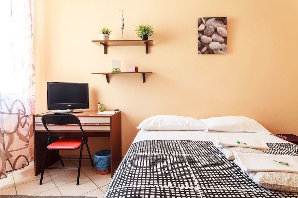 Stazione Centrale Bed & Breakfast Bolonya Dış mekan fotoğraf