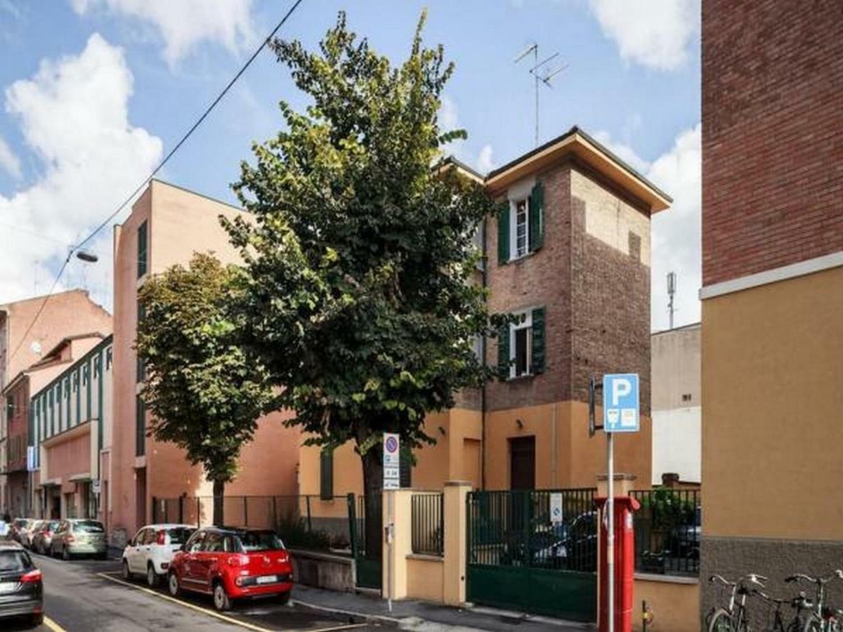Stazione Centrale Bed & Breakfast Bolonya Dış mekan fotoğraf